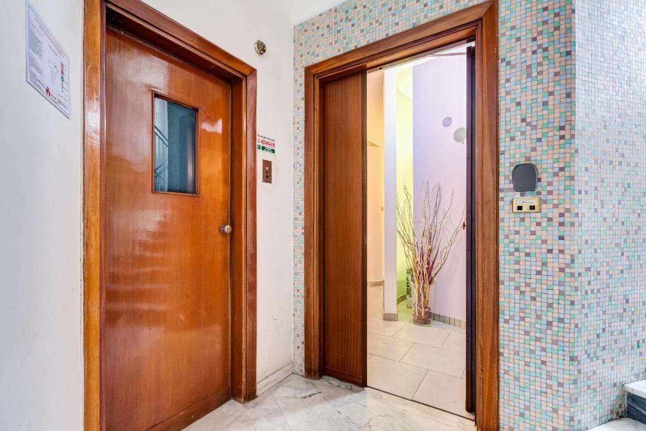 B&B Casa Der Poeta Rome Buitenkant foto